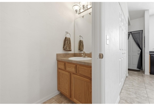 3890 SW 20TH AVE #1706 Condo photo 14