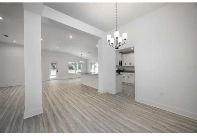 2573 SW 250TH DR House photo 6