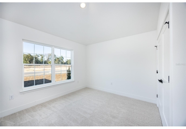 2572 SW 250TH TER House photo 4