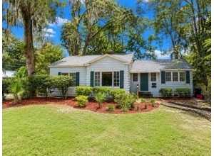 745 NE 10TH AVE