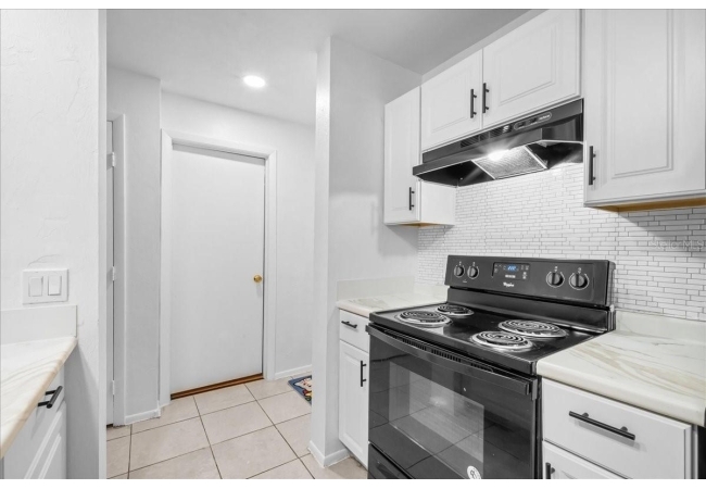 4000 SW 23RD ST #4-305 Condo photo 9