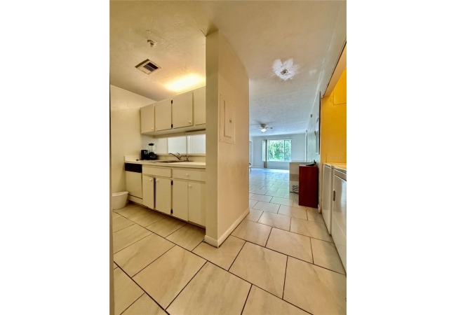 3800 SW 20TH AVE #207 Condo photo 5