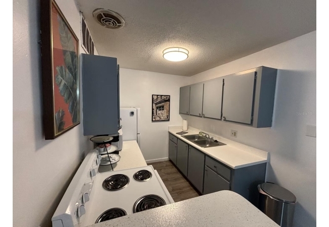 1700 SW 16TH CT #A5 Condo photo 10