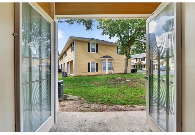 2927 SW 35TH PL #115 Condo photo 5