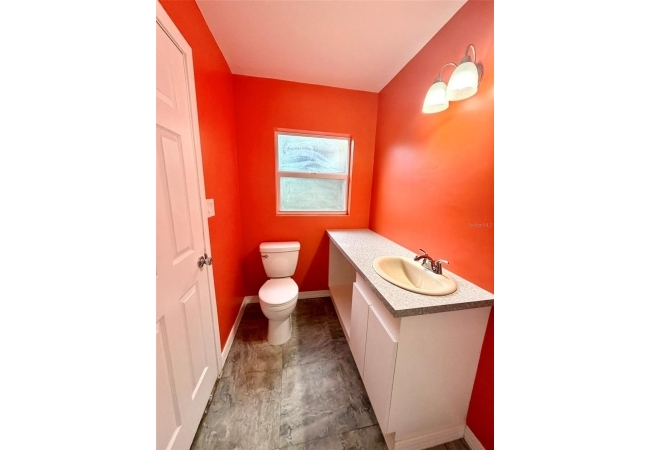 905 NW 36TH AVE House photo 39