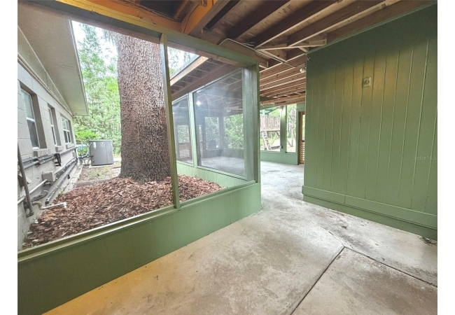 905 NW 36TH AVE House photo 47