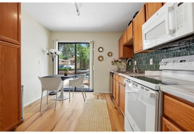 507 NW 39TH RD #301 Condo photo 16