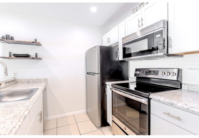 3800 SW 20TH AVE #206 Condo photo 5