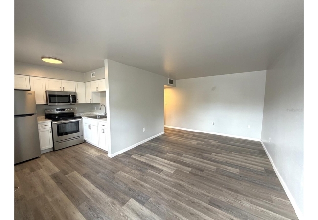 501 NW 15TH AVE #9 Condo photo 4