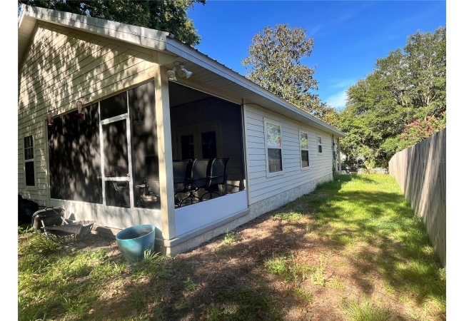 15704 NW 140TH ST House photo 4