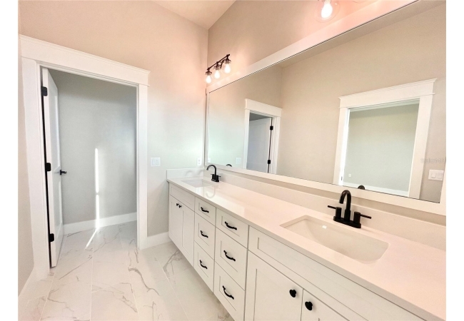 122 SW 212TH DR House photo 4