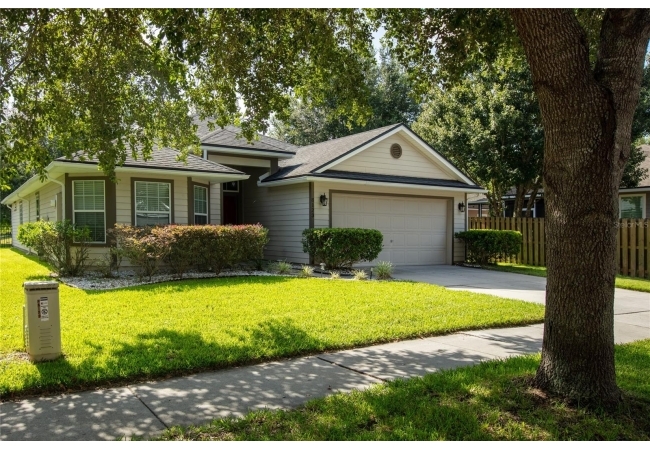 8123 NW 51ST DR House photo 2