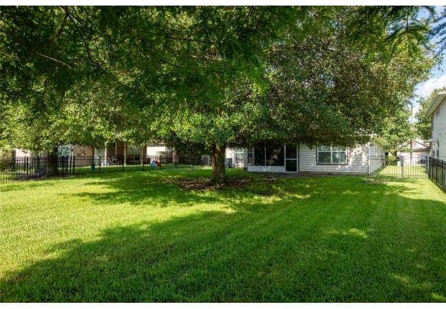 8123 NW 51ST DR House photo 11