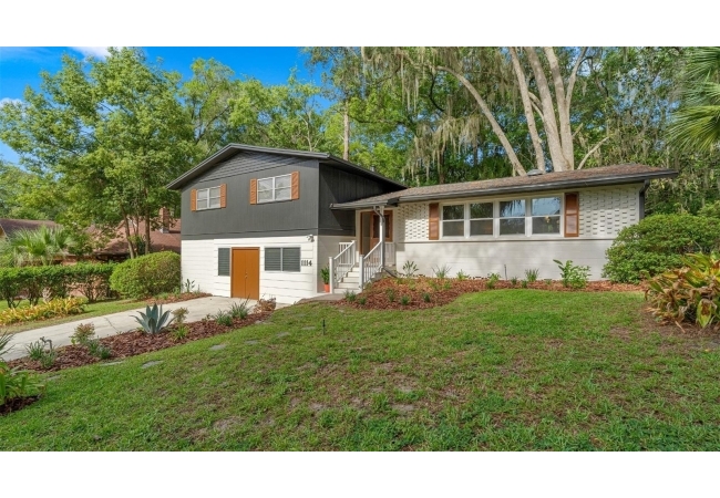 1114 NW 36TH DR House photo 1