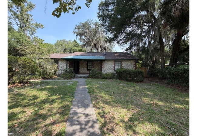 1740 NW 7TH AVE House photo 1