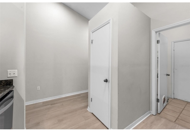 4700 SW ARCHER RD #68 Condo photo 12