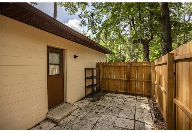2902 NW 39TH PL House photo 13