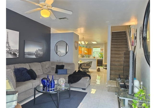 4415 SW 34TH ST #410 Condo photo 3
