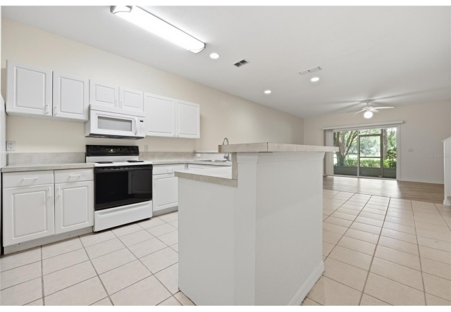 13200 W NEWBERRY RD #F-29 Condo photo 5