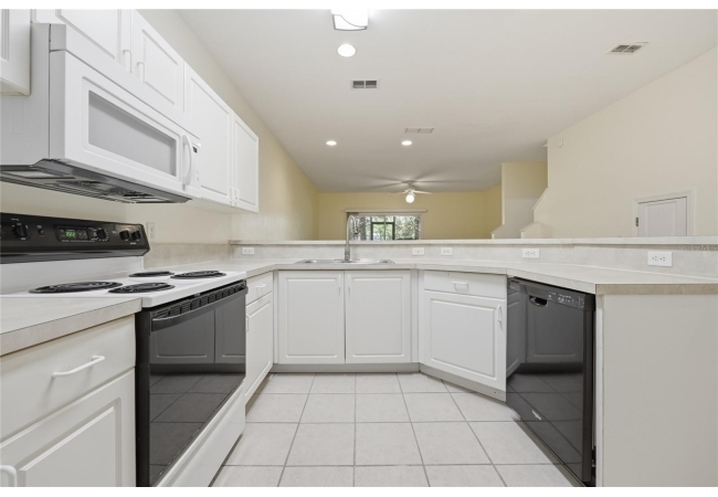 13200 W NEWBERRY RD #F-29 Condo photo 6