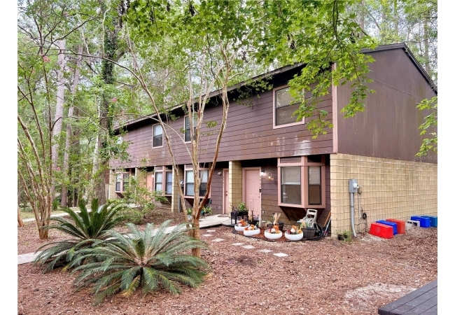 6907 SW 44TH AVE Condo photo 2