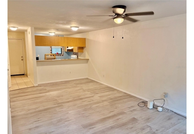 6907 SW 44TH AVE Condo photo 7
