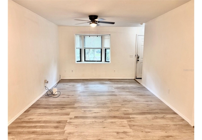 6907 SW 44TH AVE Condo photo 8