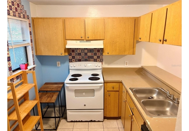6907 SW 44TH AVE Condo photo 10