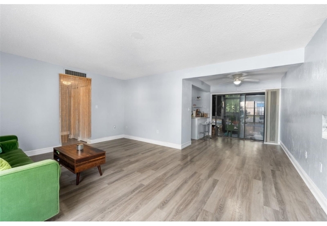 2811 SW ARCHER RD #P131 Condo photo 4