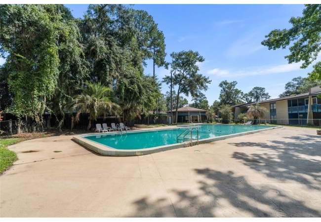 2811 SW ARCHER RD #P131 Condo photo 23