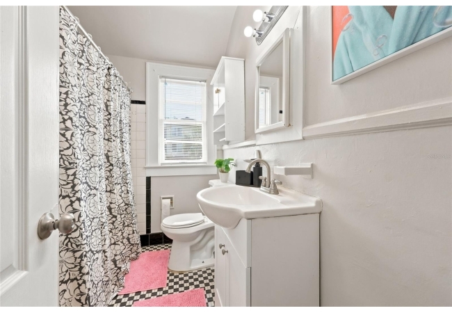 949 SW 13TH ST House photo 17