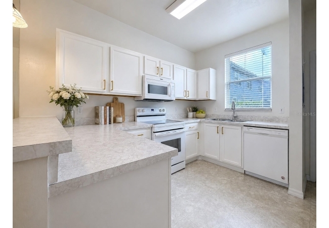 3920 SW 20TH AVE #1306 Condo photo 8