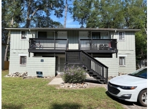 712 SW 70TH TER