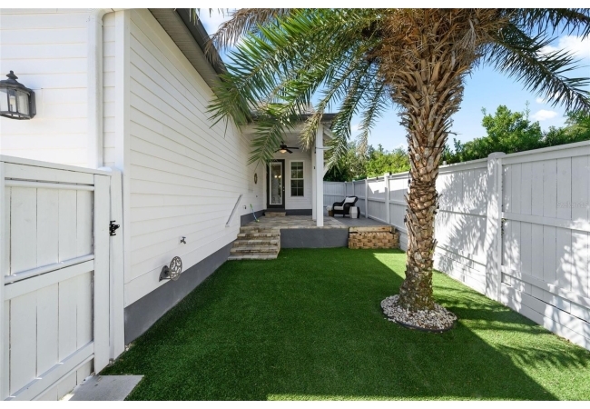 12926 SW 7TH AVE House photo 17