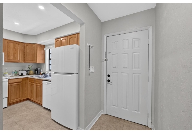 4123 SW 15TH PL #2 Condo photo 17