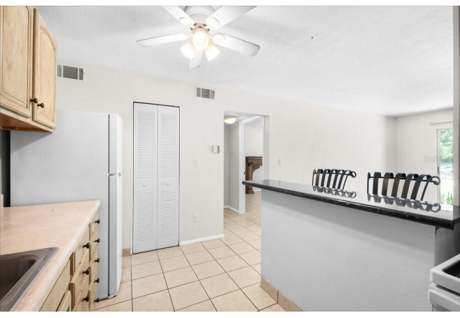1015 SW 9TH ST #D1 Condo photo 11