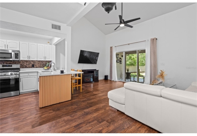 1215 NW 55TH ST NW #7 Condo photo 5