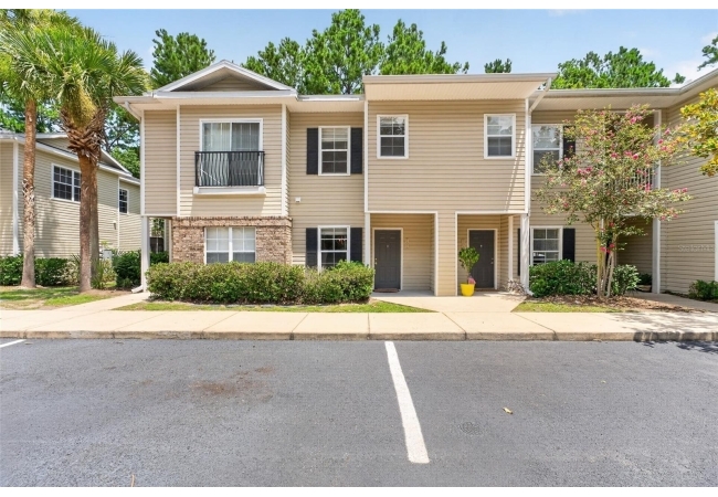 5008 NW 44TH LN #102 Condo photo 1