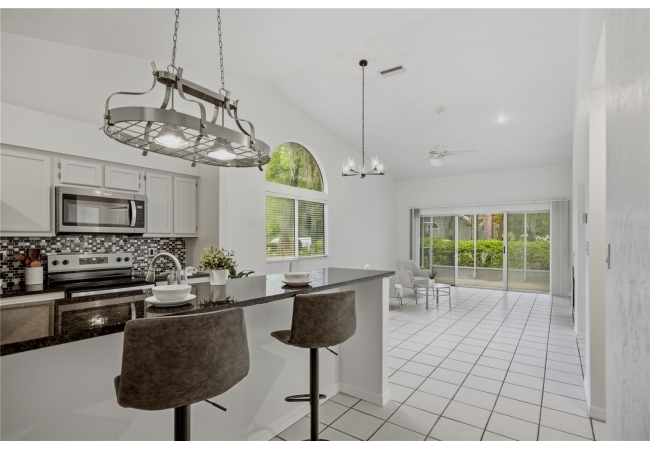 1013 NW 124TH DR House photo 11