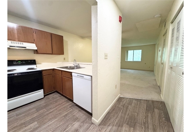 83 SE 16TH AVE #E303 Condo photo 2