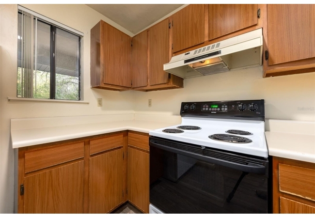 83 SE 16TH AVE #E303 Condo photo 5