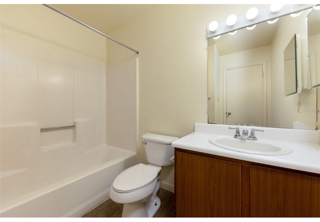 83 SE 16TH AVE #E303 Condo photo 13