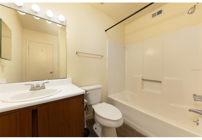 83 SE 16TH AVE #E303 Condo photo 16