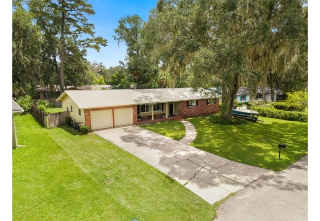817 NW 37TH DR House photo 36