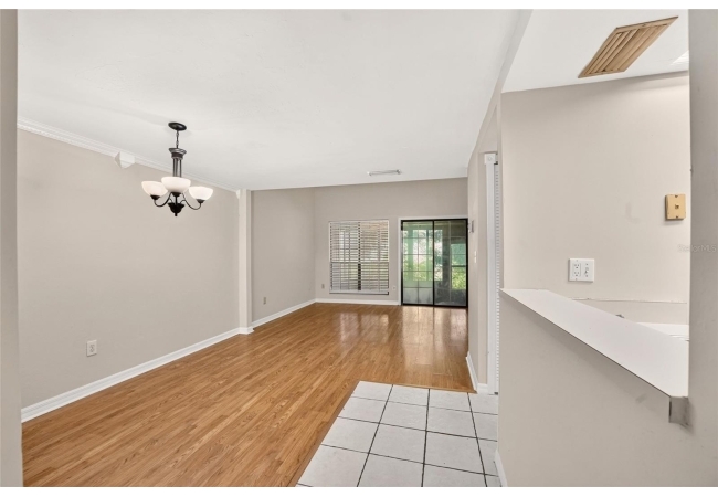 924 SW 57TH DR House photo 9