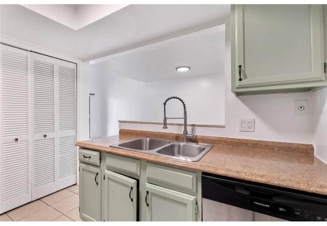 7200 SW 8TH AVE #H48 Condo photo 16