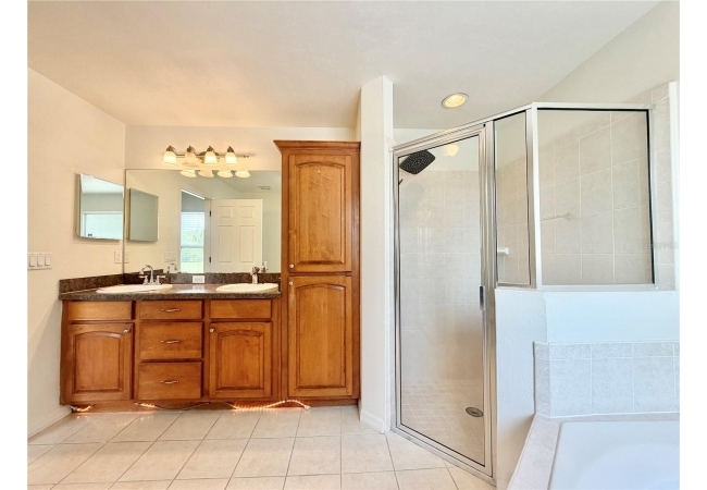 10144 SW 98 TER House photo 29