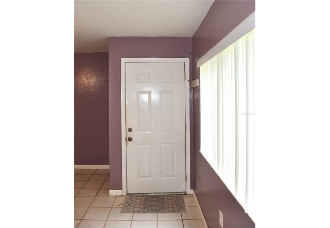 4614 SW 67TH TER Condo photo 10