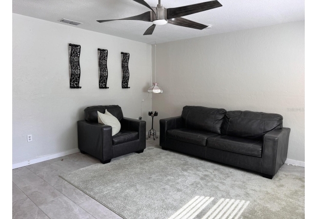 3414 NW 21ST DR #E4 Condo photo 3