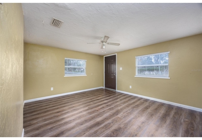 2220 SE 46TH TER House photo 6